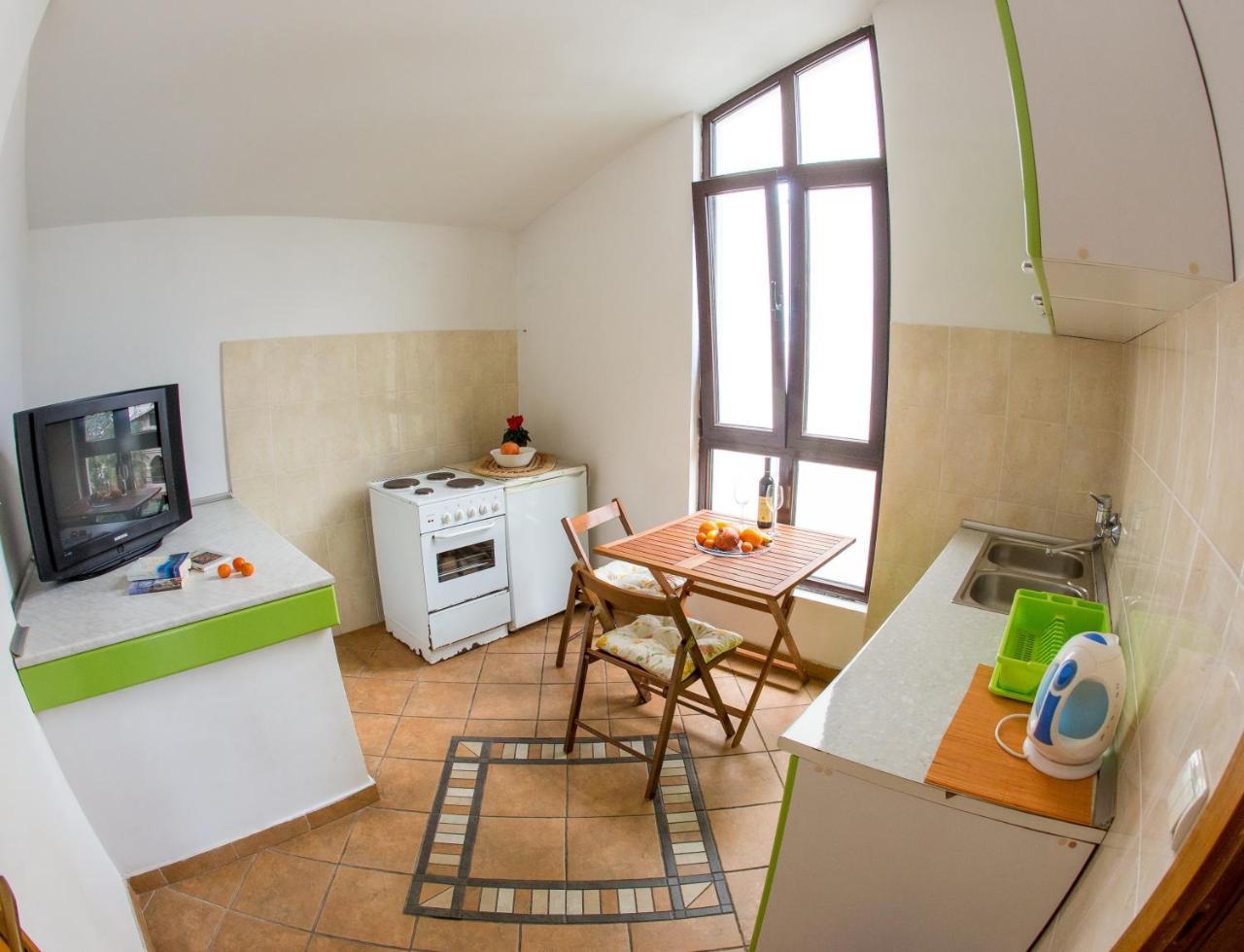 Guest House Mandarina Budva Exterior foto