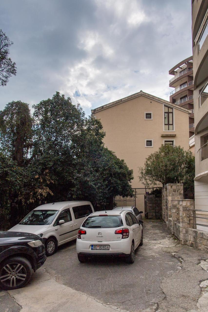 Guest House Mandarina Budva Exterior foto
